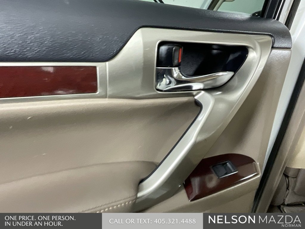 Used 2014 Lexus GX 460 image 23
