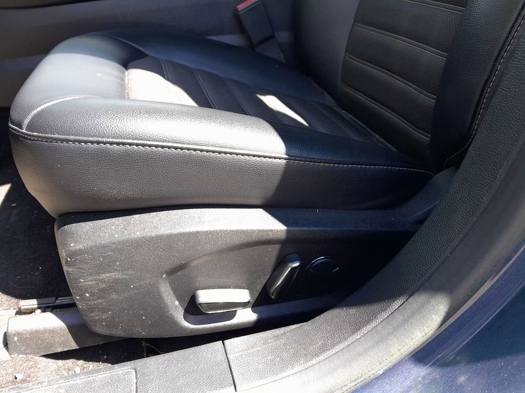 Used 2018 Ford Fusion SE w/ Equipment Group 201A AWD/4WD image 13