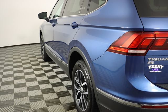 Used 2020 Volkswagen Tiguan SE w/ Panoramic Sunroof Package image 20