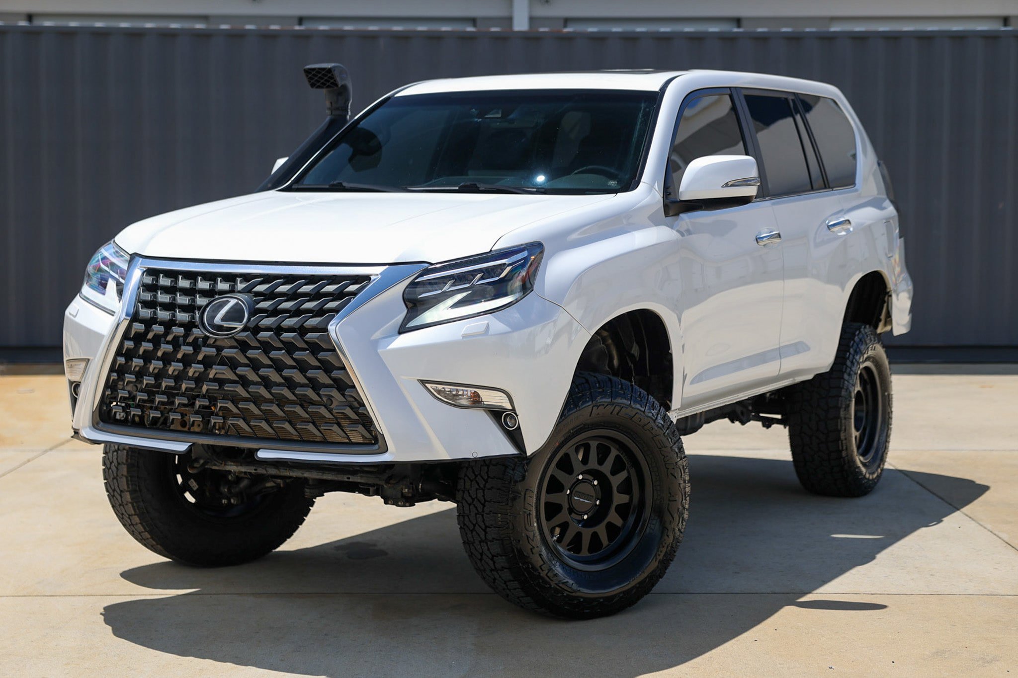 Used 2023 Lexus GX 460 Premium AWD/4WD image 1
