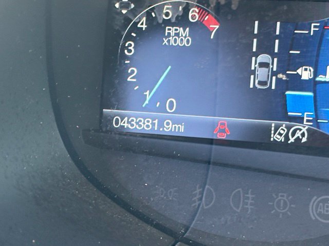 Used 2023 Ford Edge SEL w/ Convenience Package AWD/4WD image 4