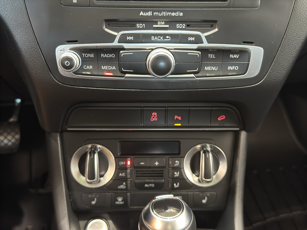 Used 2015 Audi Q3 2.0T Prestige w/ Prestige Package AWD/4WD image 29