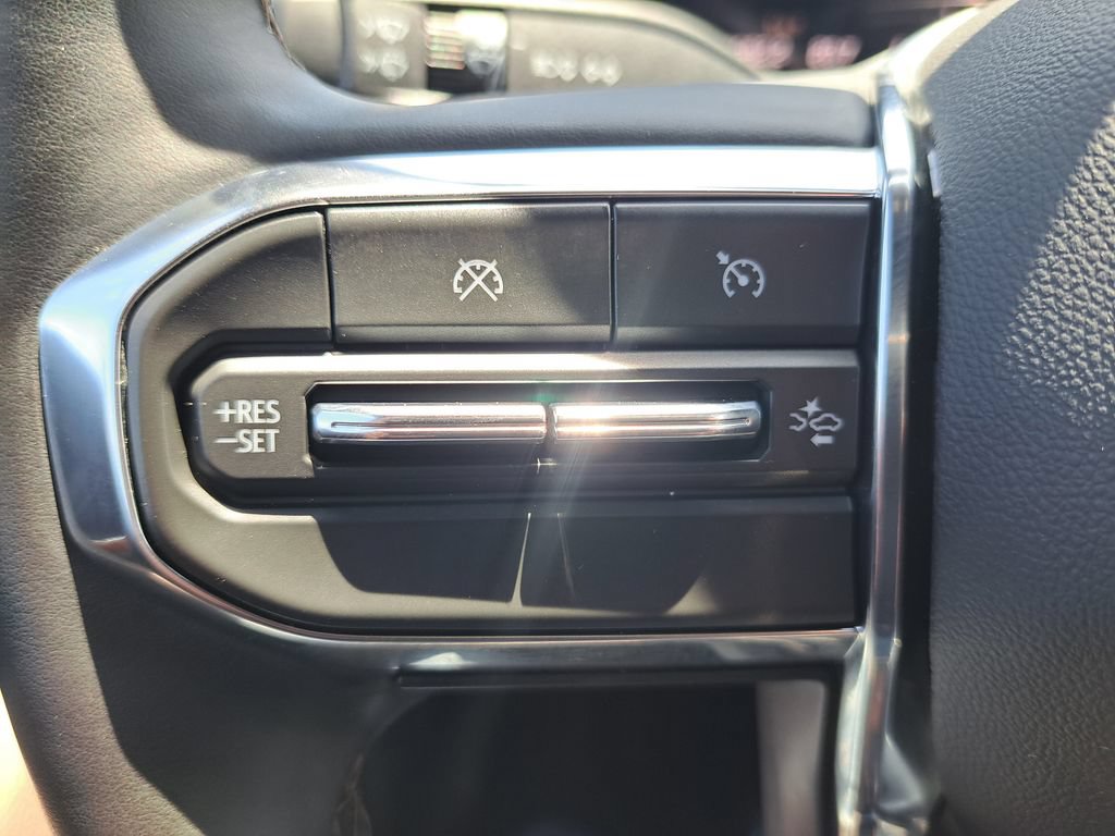 Used 2025 GMC Canyon Denali AWD/4WD image 20