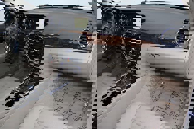 Used 2014 Mercedes-Benz C 300 4MATIC Sedan image 24