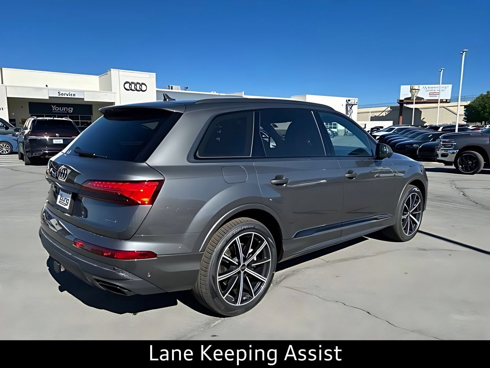 New 2026 Audi Q7 2.0T Premium Plus AWD/4WD image 3