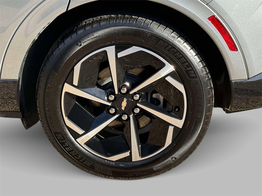 Used 2024 Chevrolet Equinox EV LT image 13