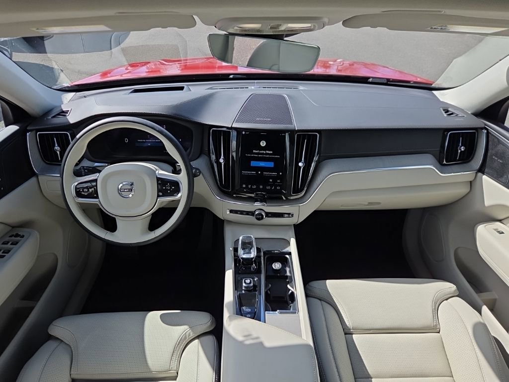 Certified 2023 Volvo XC60 B6 Ultimate w/ Climate Package image 5