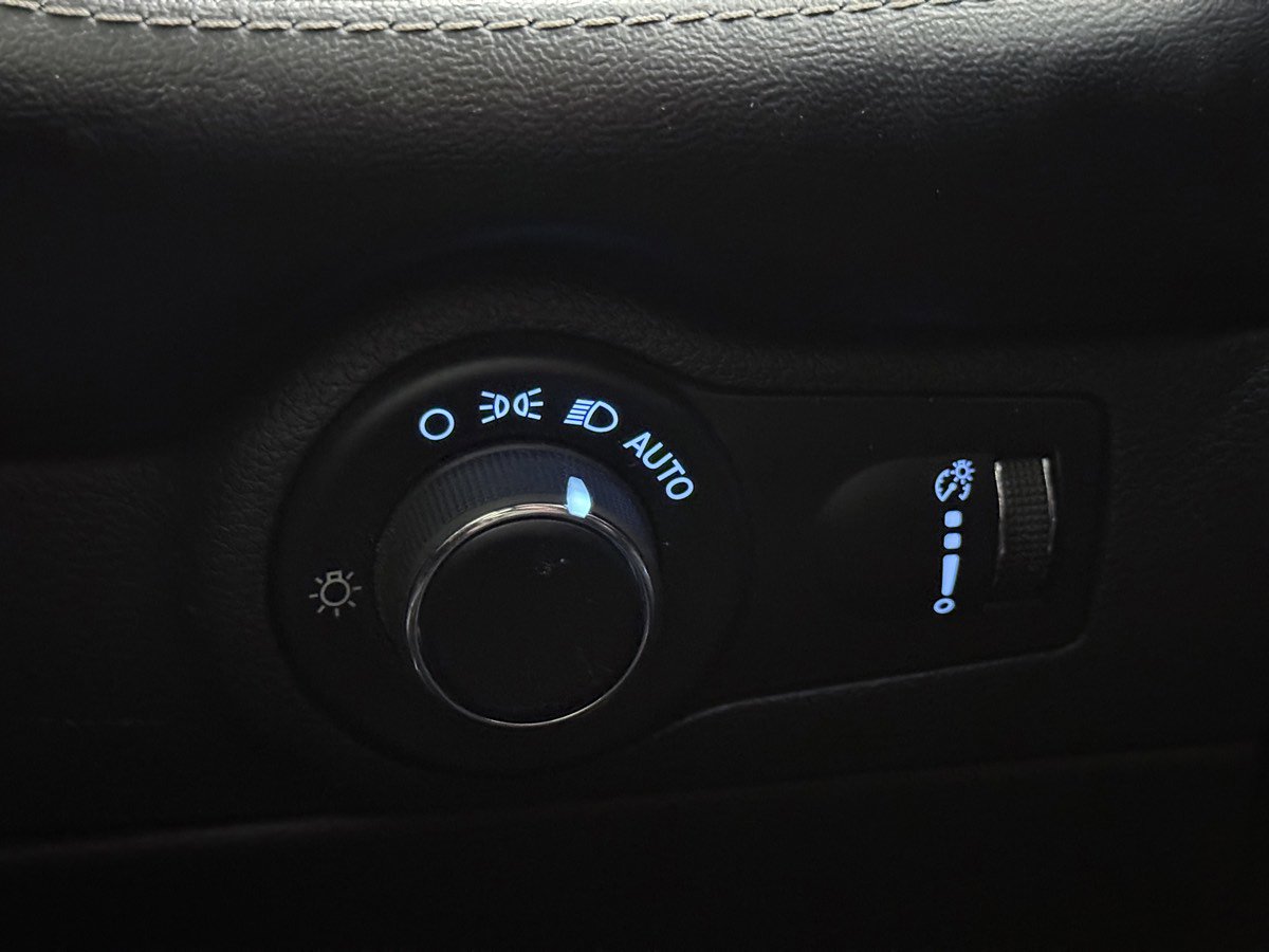 Used 2021 Dodge Durango SRT Hellcat w/ Technology Group image 47