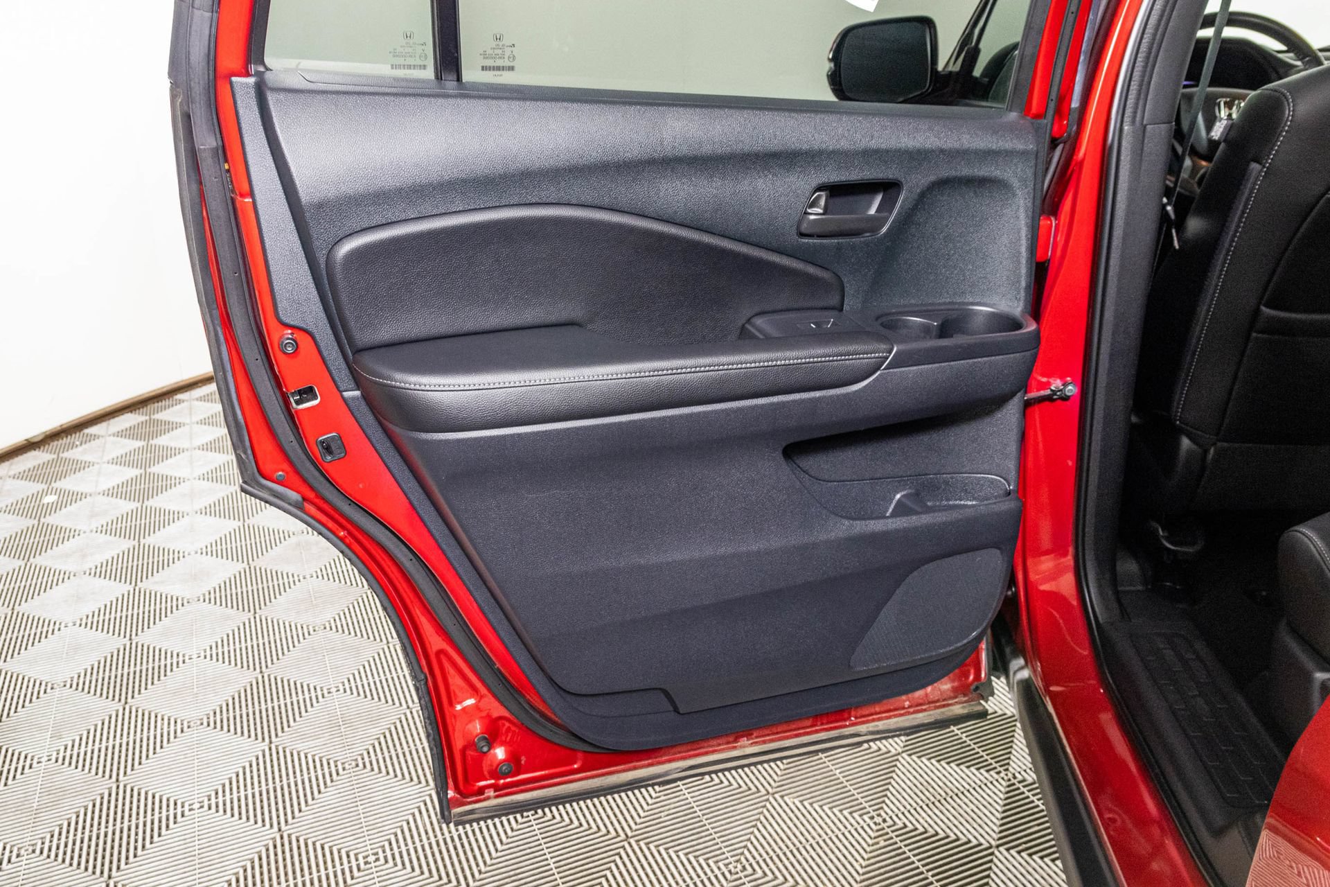 Used 2023 Honda Passport EX-L image 40