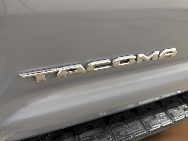 Used 2021 Toyota Tacoma SR5 image 9