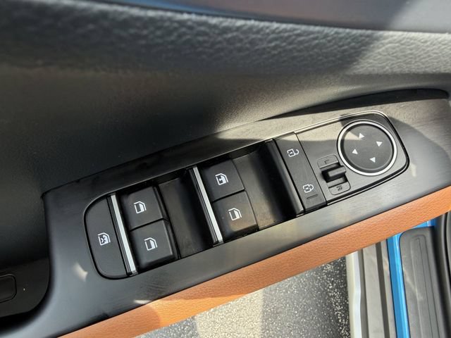 Certified 2025 Kia Soul EX FWD image 13