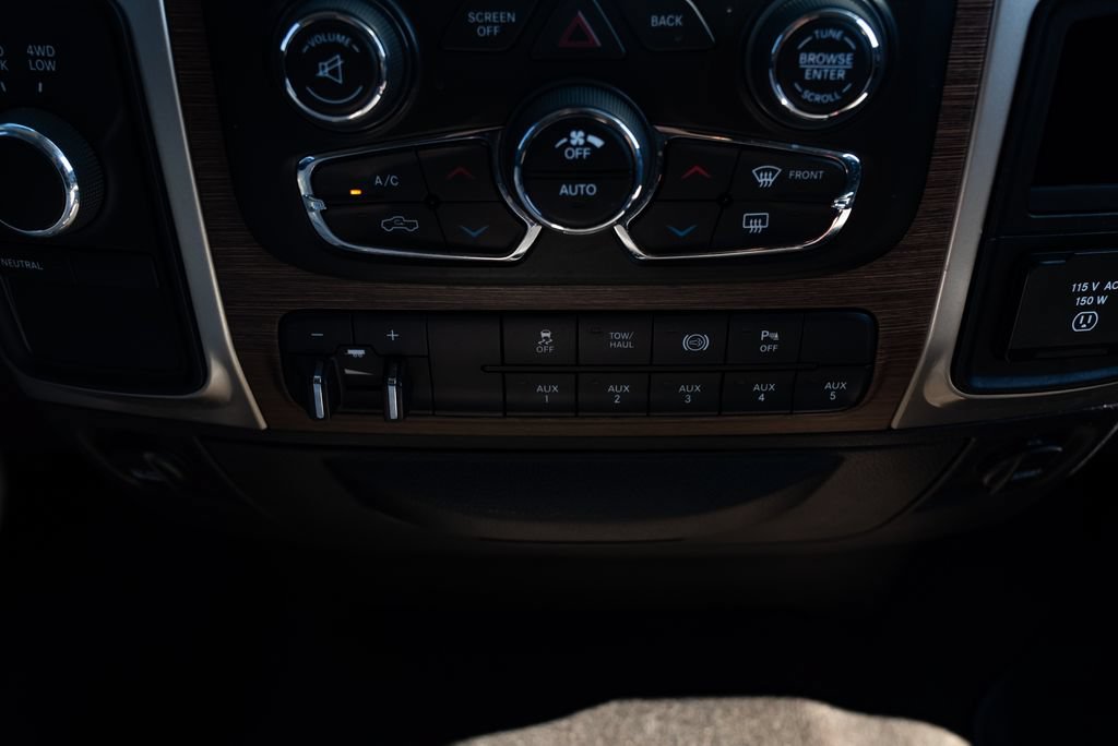 Used 2015 RAM 2500 Laramie w/ Protection Group AWD/4WD image 16