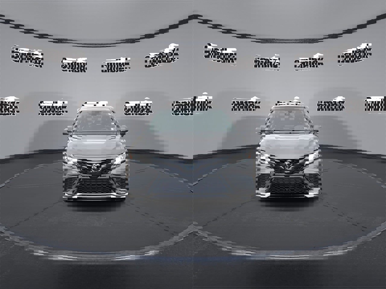 Used 2022 Toyota Camry XSE image 2