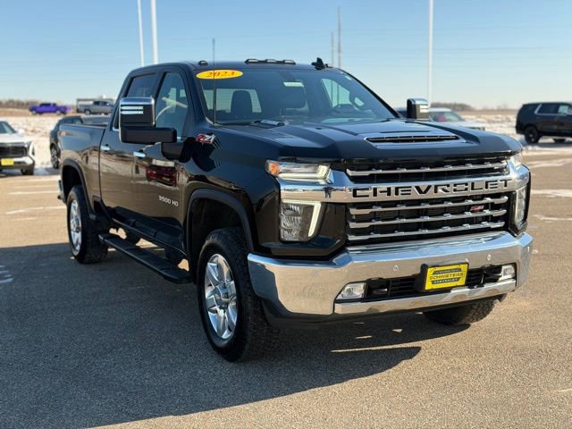 Used 2023 Chevrolet Silverado 3500 LTZ w/ LTZ Plus Package AWD/4WD image 5