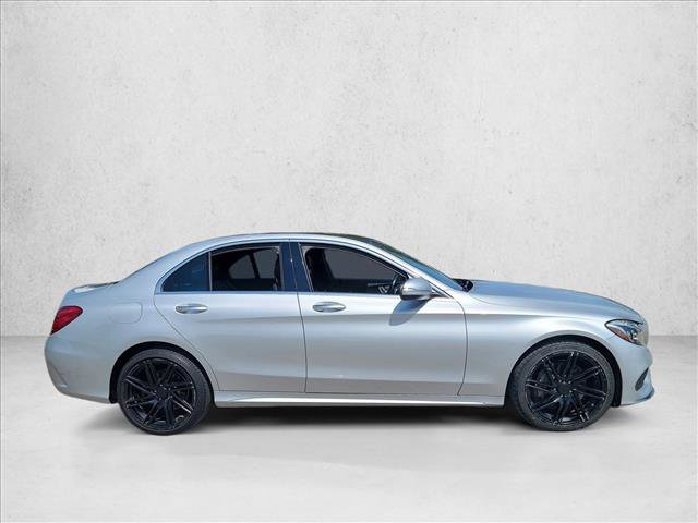 Used 2015 Mercedes-Benz C 300 4MATIC Sedan image 4