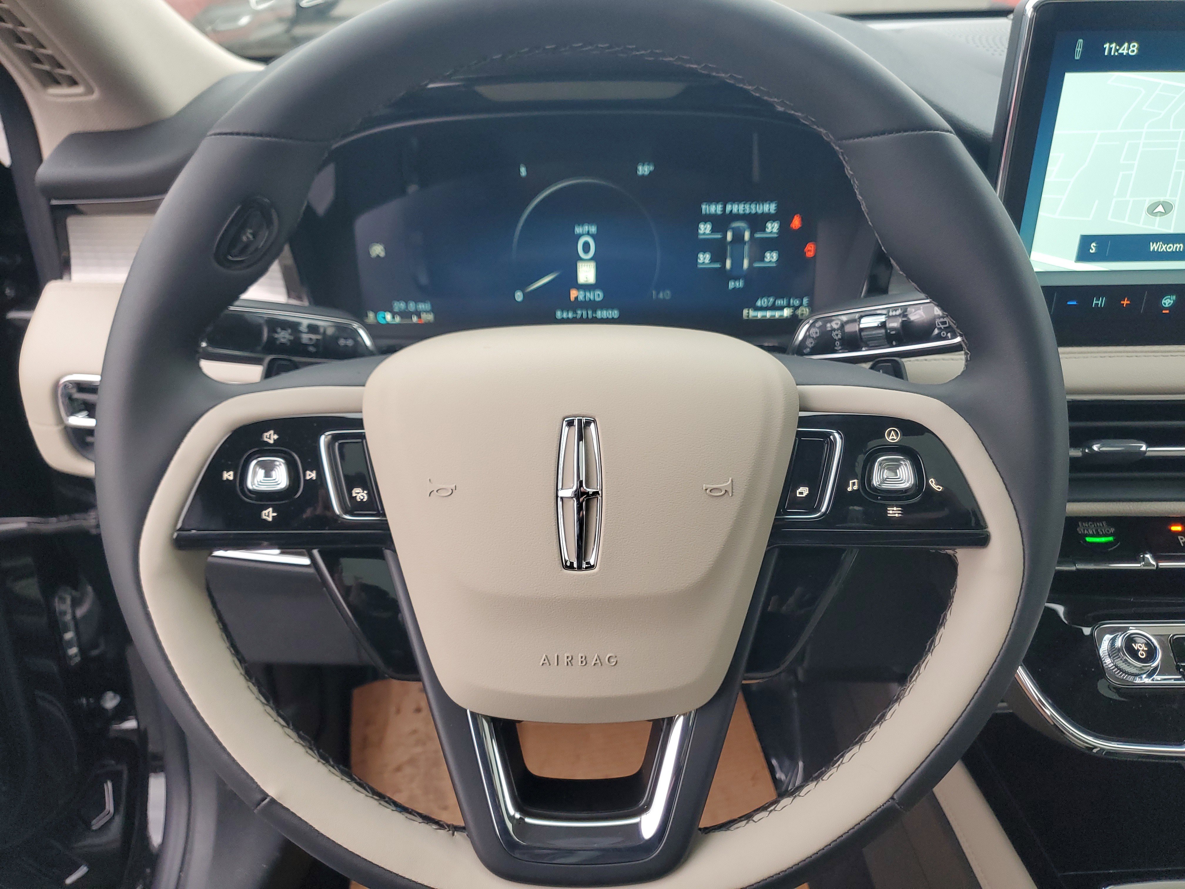 New 2026 Lincoln Corsair Premiere image 16