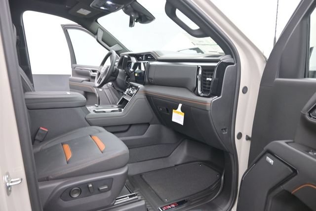 New 2026 GMC Sierra 2500 AT4 w/ AT4 Premium Plus Package AWD/4WD image 17