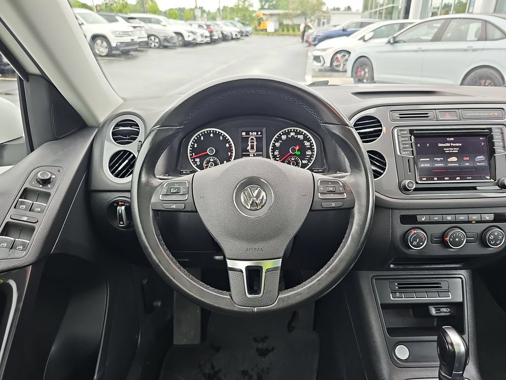 Used 2017 Volkswagen Tiguan Wolfsburg Edition FWD image 13