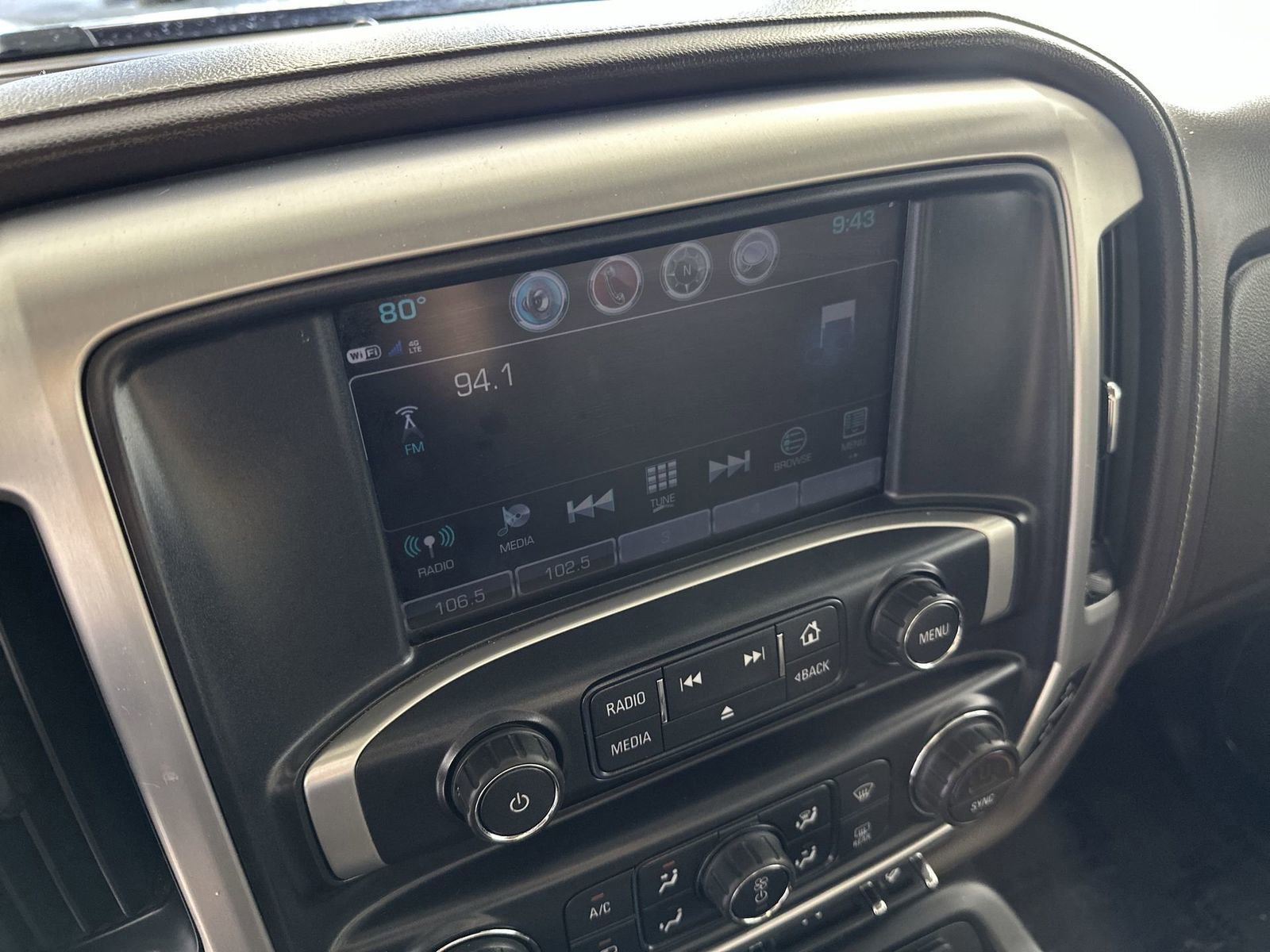 Used 2018 GMC Sierra 1500 SLT w/ SLT Premium Package image 16