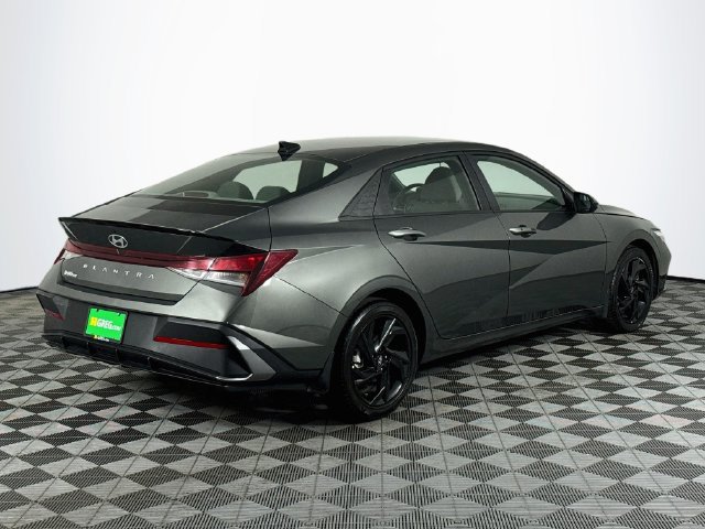 Used 2026 Hyundai Elantra Sport w/ Cargo Package FWD image 8