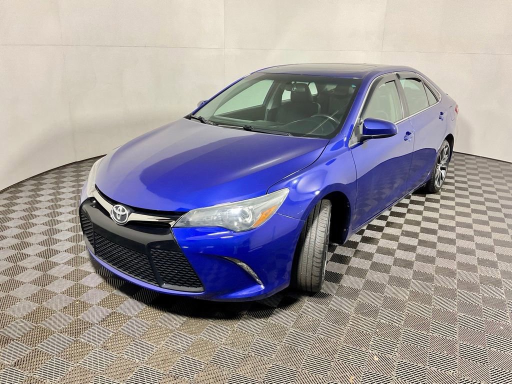 Used 2015 Toyota Camry XSE w/ Moonroof Package image 11