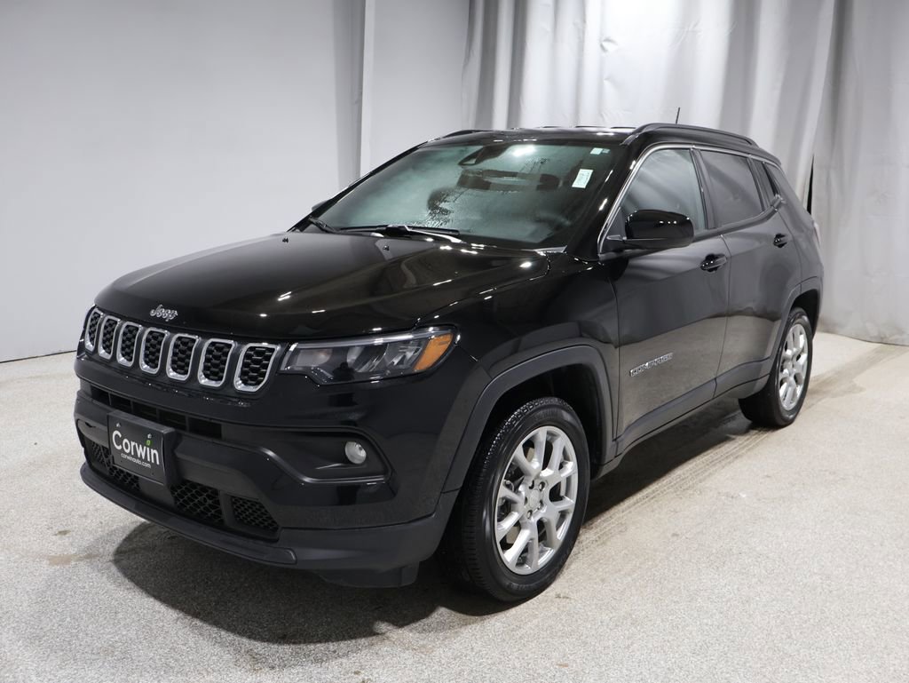 Used 2024 Jeep Compass Latitude image 5