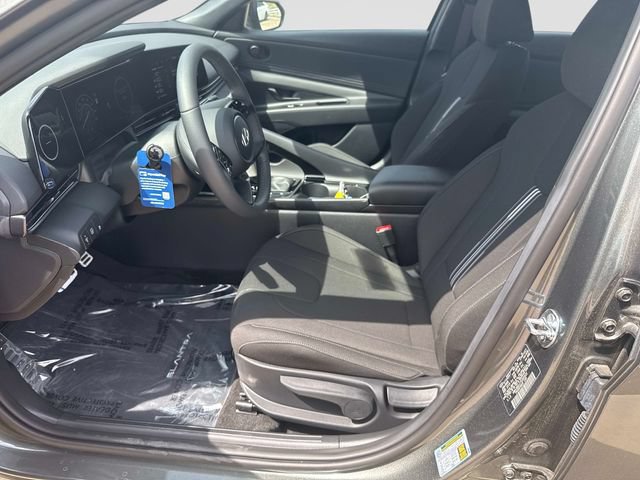 New 2026 Hyundai Elantra SEL FWD image 14