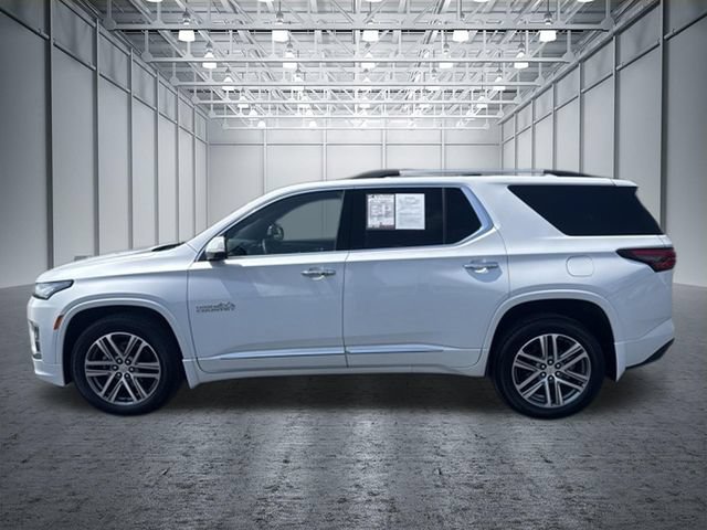 Used 2023 Chevrolet Traverse High Country w/ LPO, Floor Liner Package FWD image 2