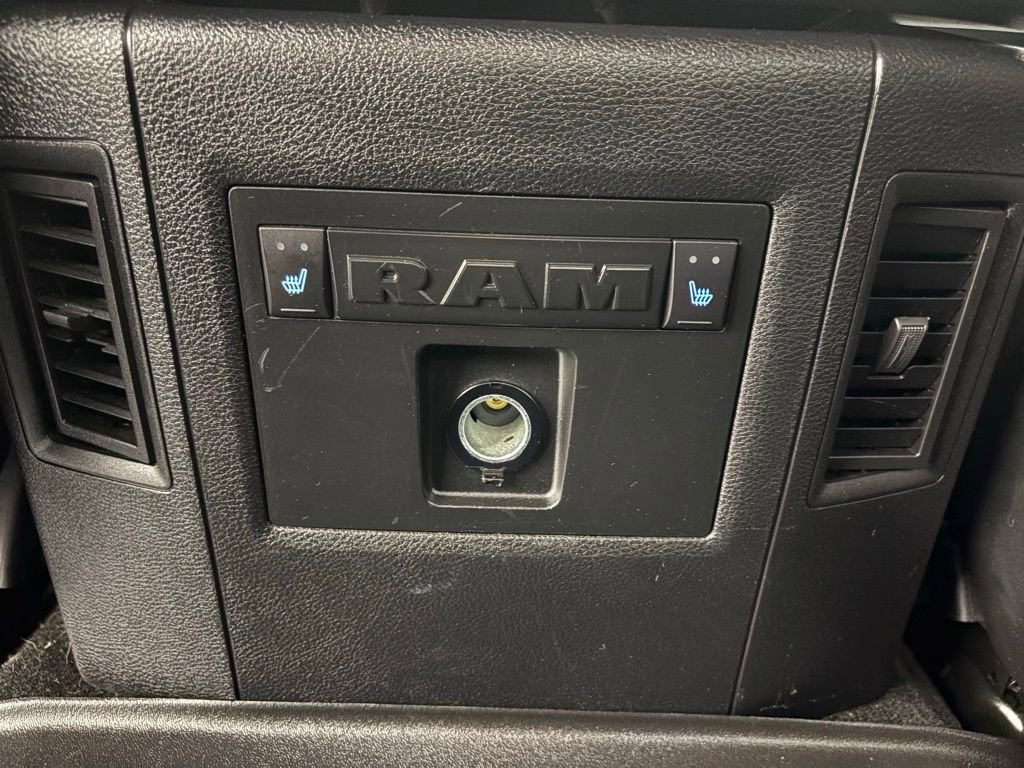 Used 2015 RAM 3500 Laramie AWD/4WD image 46