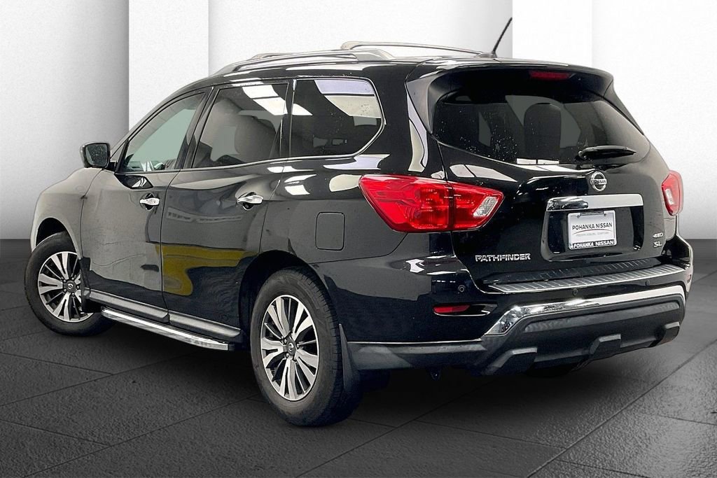 Used 2017 Nissan Pathfinder SL image 9