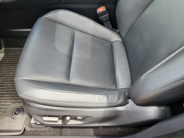 Used 2023 Toyota Crown AWD/4WD image 22