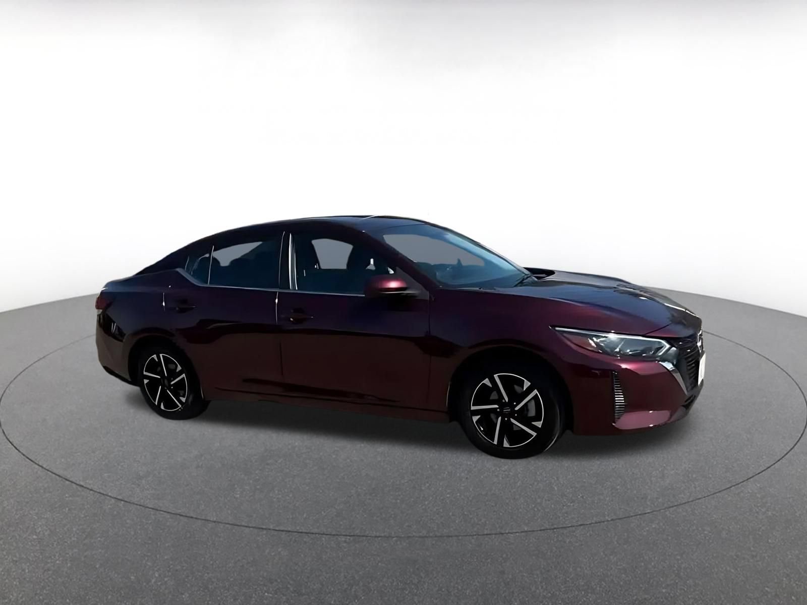 Used 2025 Nissan Sentra SV FWD image 2
