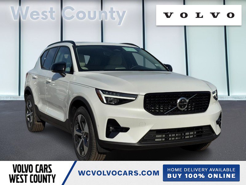 New 2026 Volvo XC40 B4 Plus w/ Climate Package