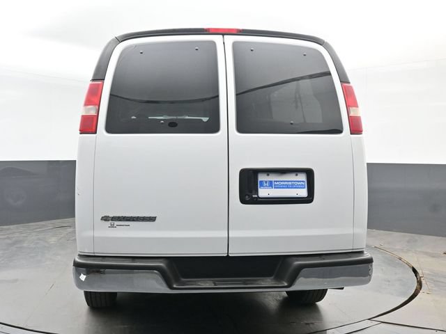 Used 2016 Chevrolet Express 3500 LT w/ LT Preferred Equipment Group RWD image 9