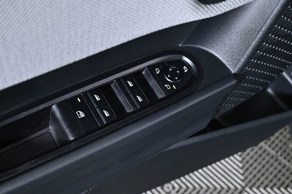 Certified 2025 MINI Cooper S image 21