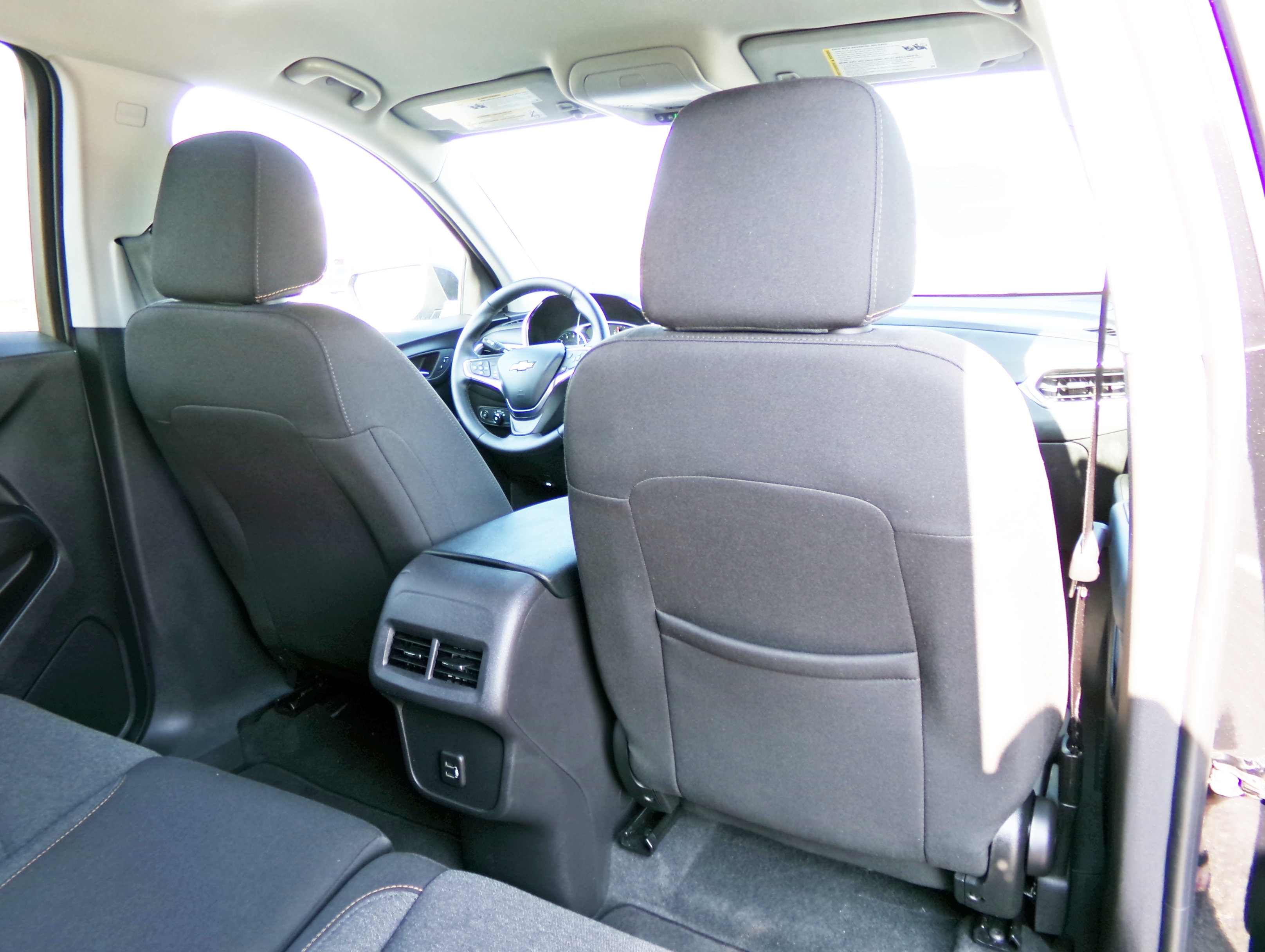 Used 2024 Chevrolet Equinox LT AWD/4WD image 15