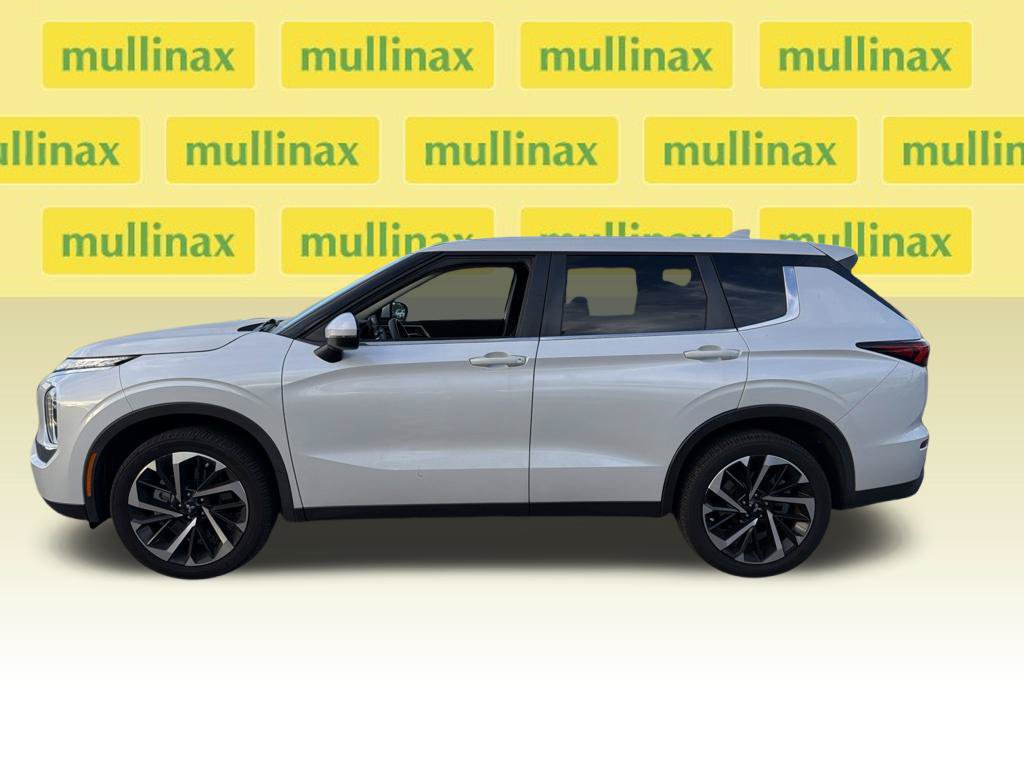 Used 2022 Mitsubishi Outlander ES FWD image 6