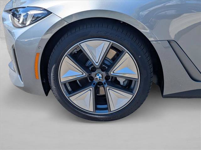 Used 2026 BMW i4 xDrive40i w/ Premium Package AWD/4WD image 9