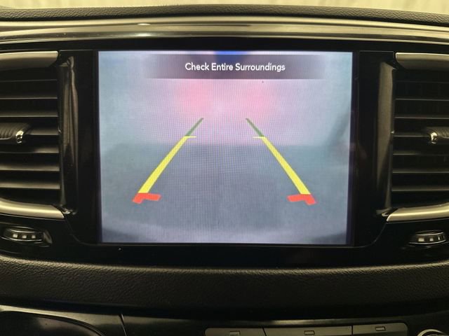 Used 2020 Chrysler Pacifica Touring-L image 28