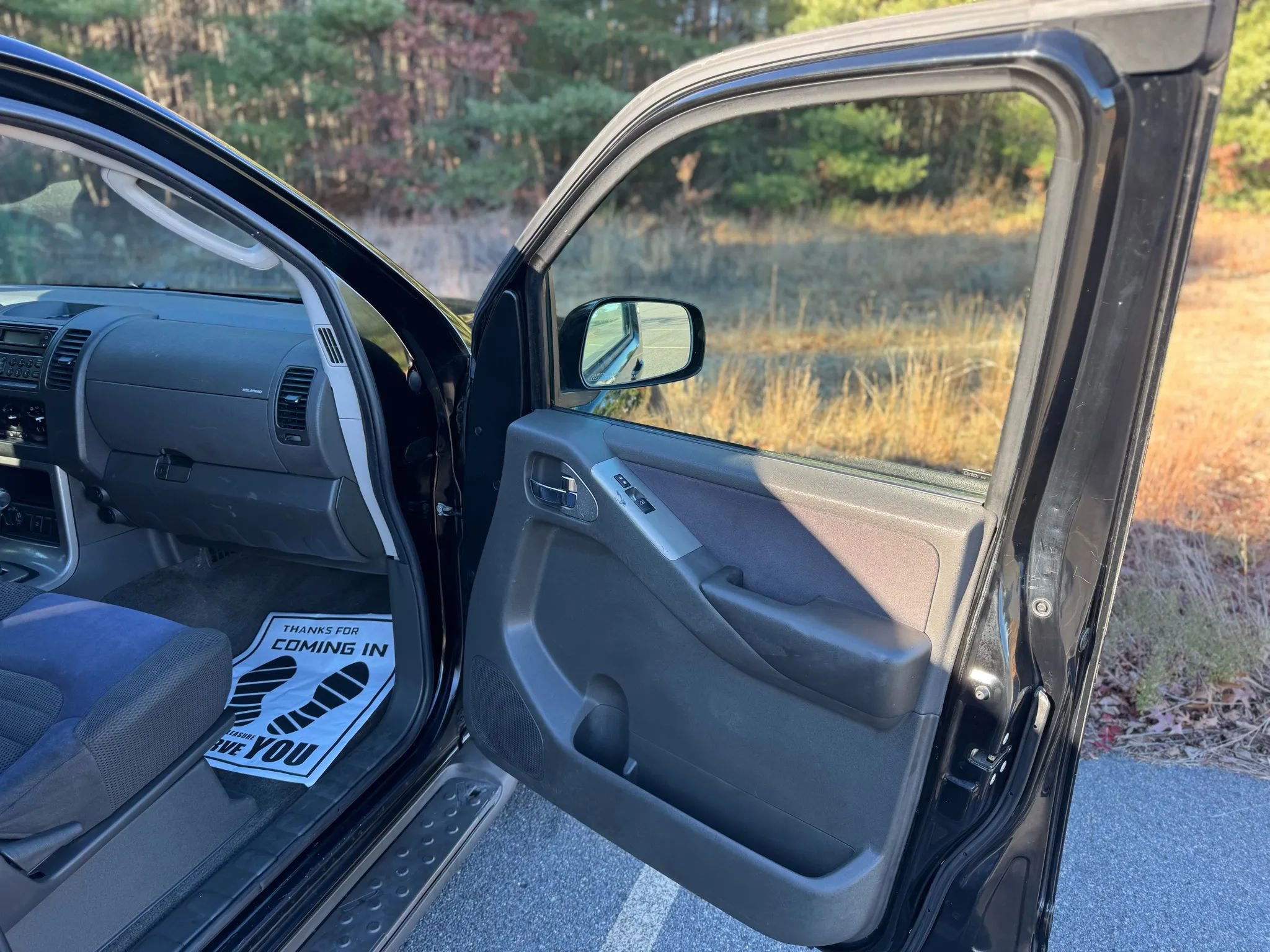 Used 2007 Nissan Pathfinder SE image 16