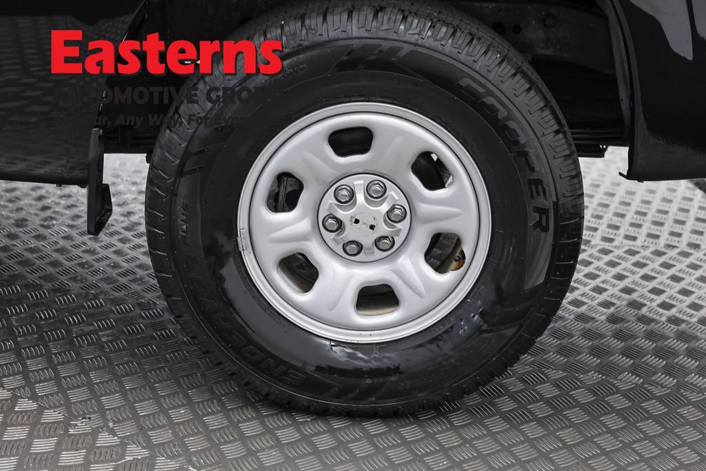 Used 2022 Nissan Frontier S RWD image 31