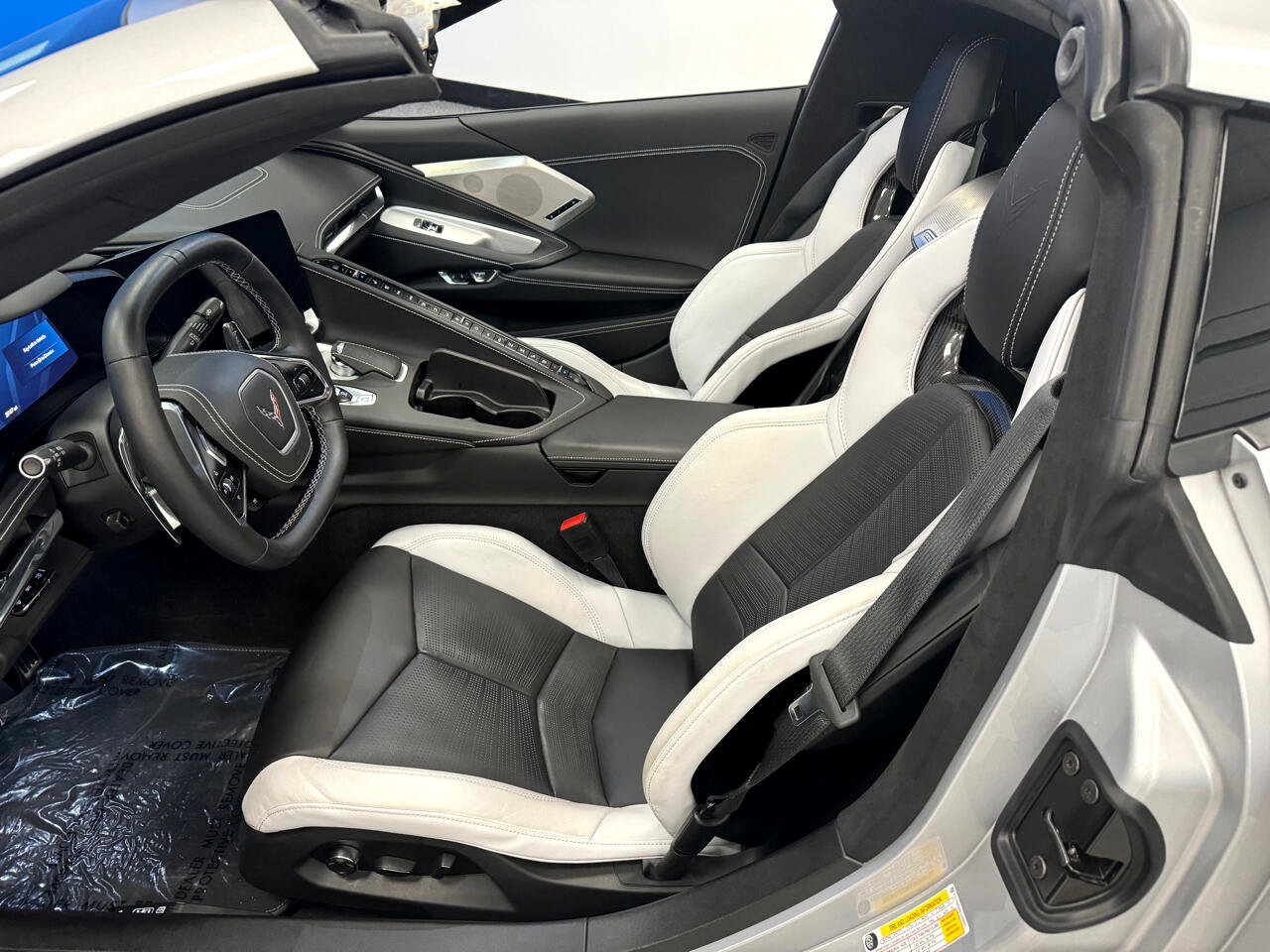 Used 2020 Chevrolet Corvette Stingray Premium Cpe w/ 3LT Preferred Equipment Group image 13