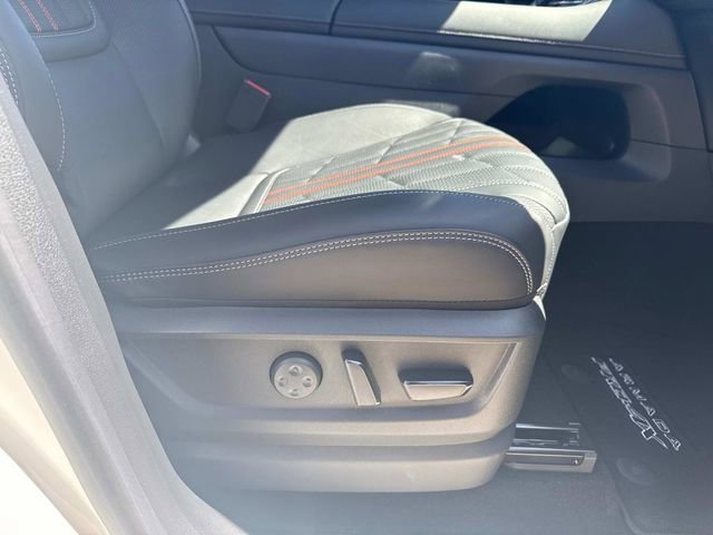 Used 2026 Nissan Armada PRO-4X image 19