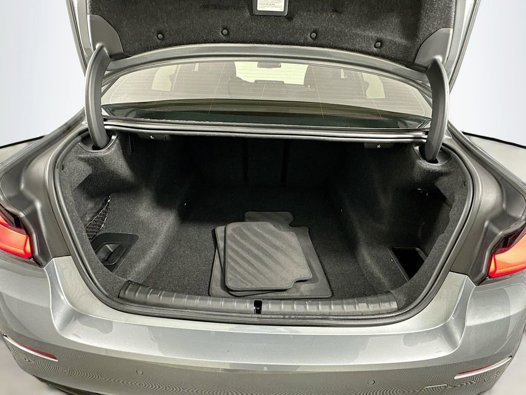 Certified 2023 BMW 540i w/ Premium Package image 27