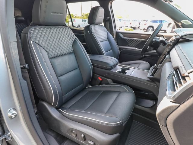 Used 2025 GMC Acadia Denali w/ Super Cruise Package FWD image 24