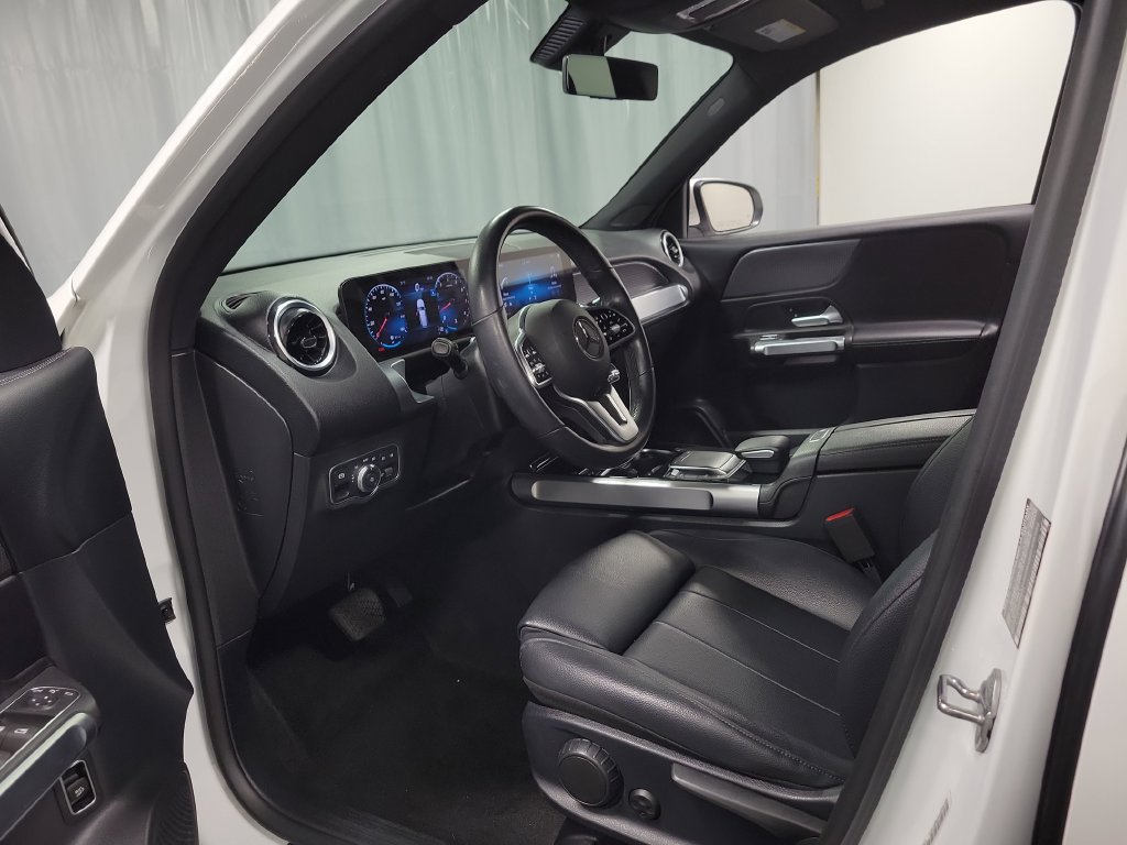 Used 2022 Mercedes-Benz GLB 250 4MATIC image 12