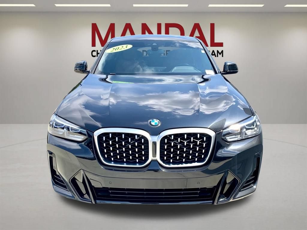 Used 2023 BMW X4 xDrive30i w/ M Sport Package AWD/4WD image 3