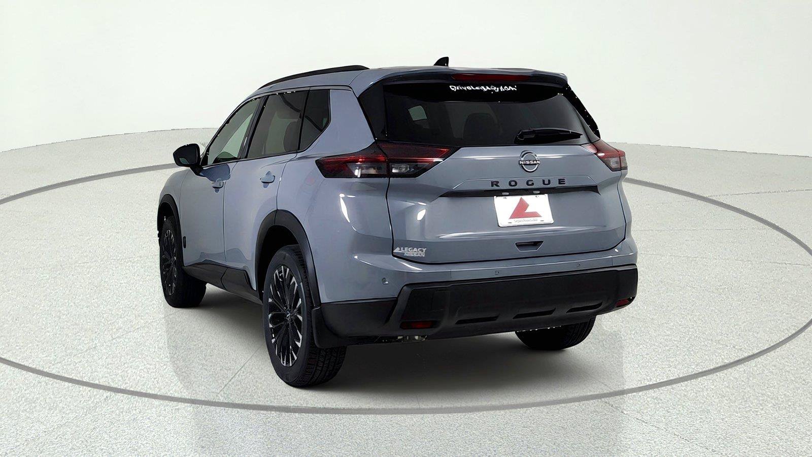 New 2026 Nissan Rogue Dark Armor FWD image 5