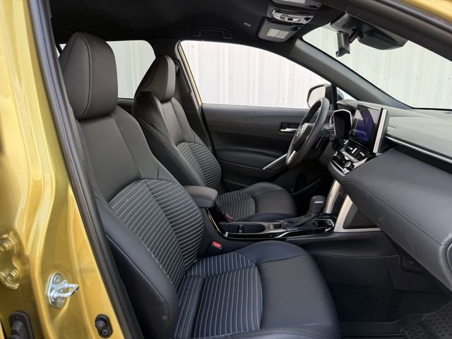 Used 2024 Toyota Corolla Cross AWD Hybrid image 30