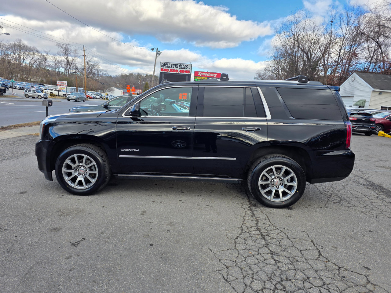 Used 2015 GMC Yukon Denali image 8